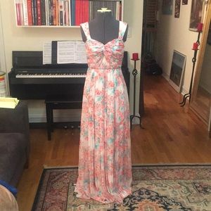 Floral pleated maxi dress